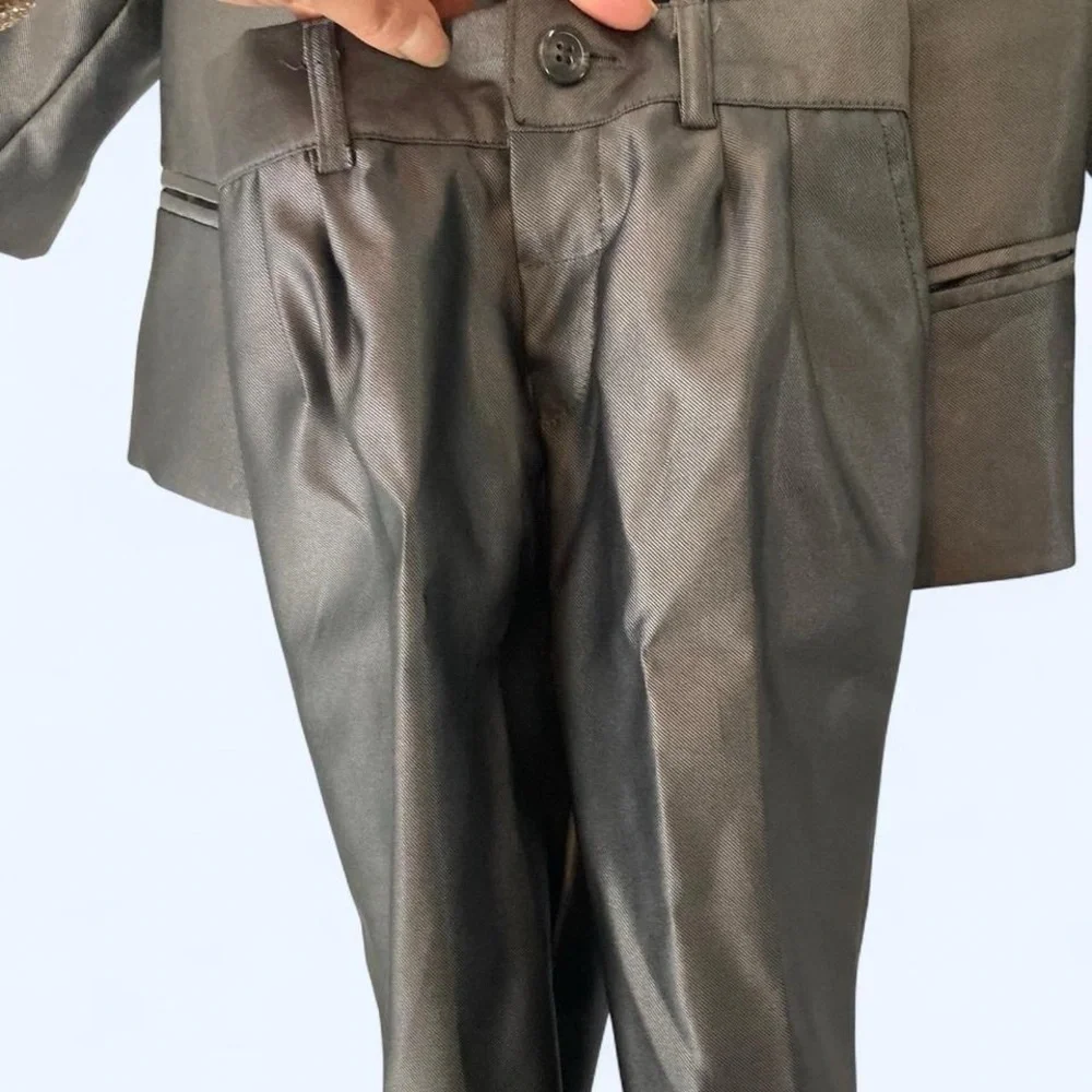 Lito Grey 3 piece boy's suit with white color shirt M
